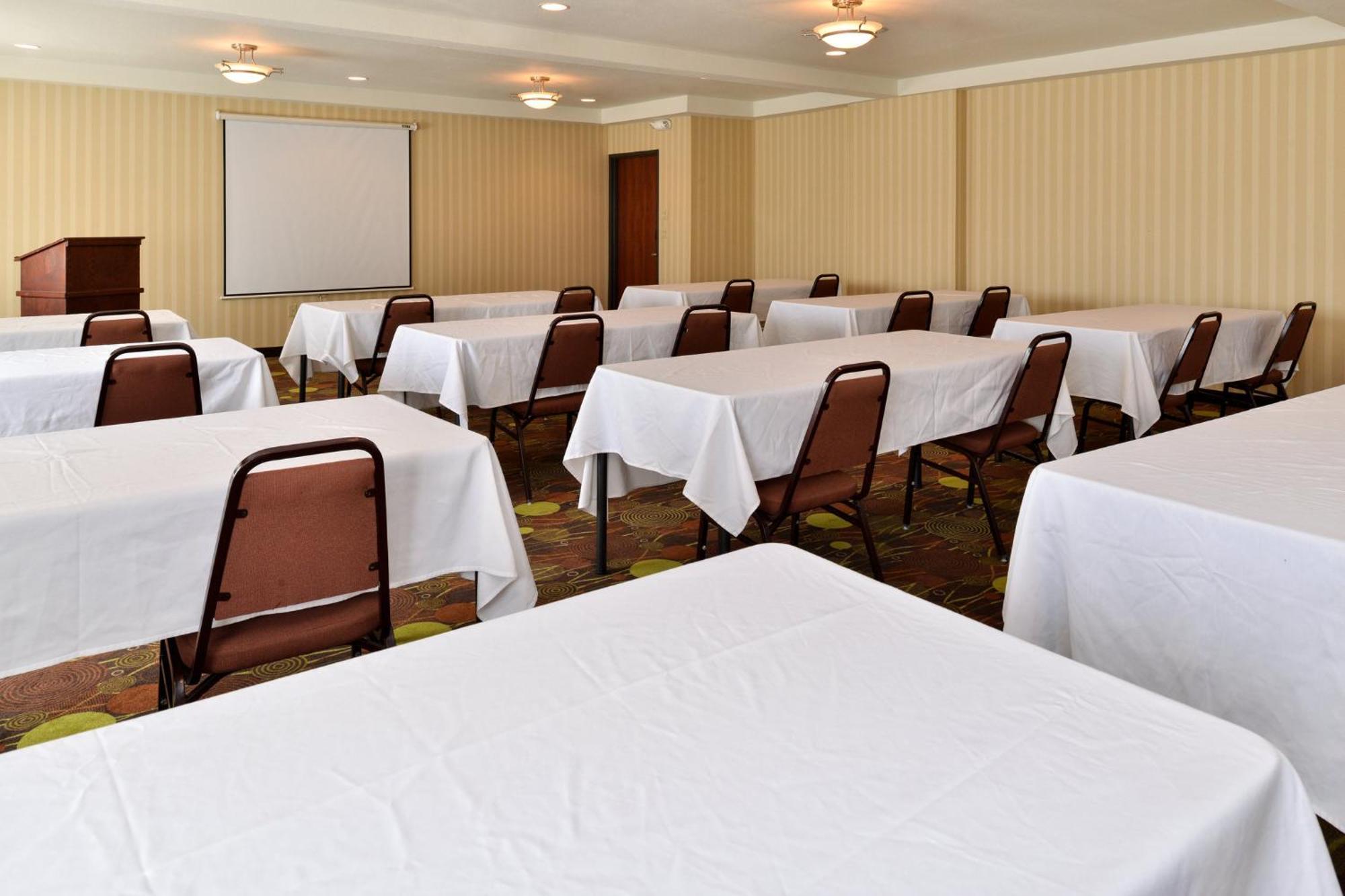 Holiday Inn Express Portland South - Lake Oswego By Ihg Εξωτερικό φωτογραφία