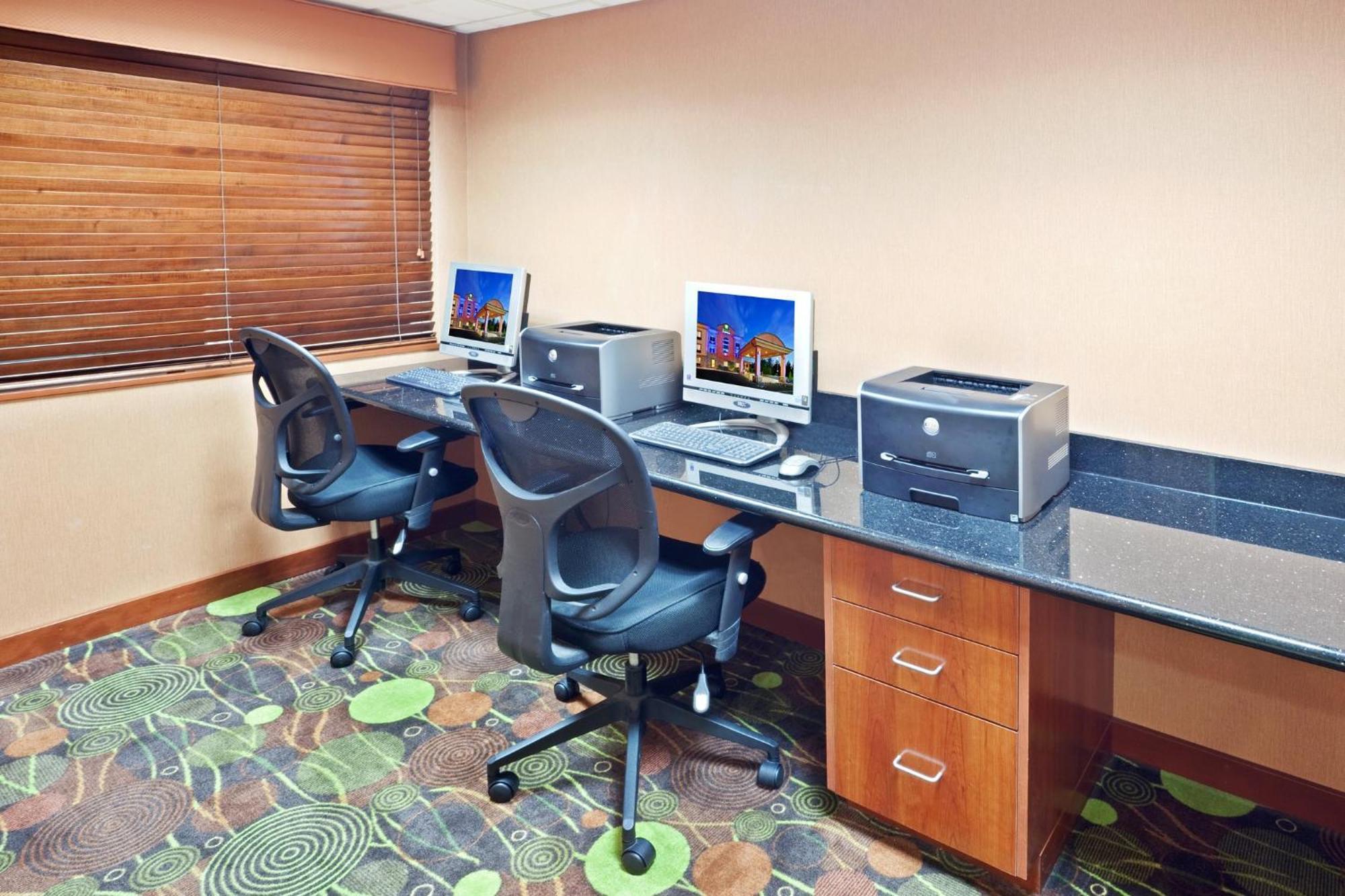 Holiday Inn Express Portland South - Lake Oswego By Ihg Εξωτερικό φωτογραφία